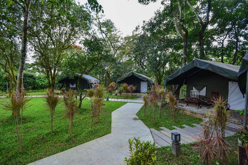 Monica Garden Bungalow Vālpārai Exteriér fotografie