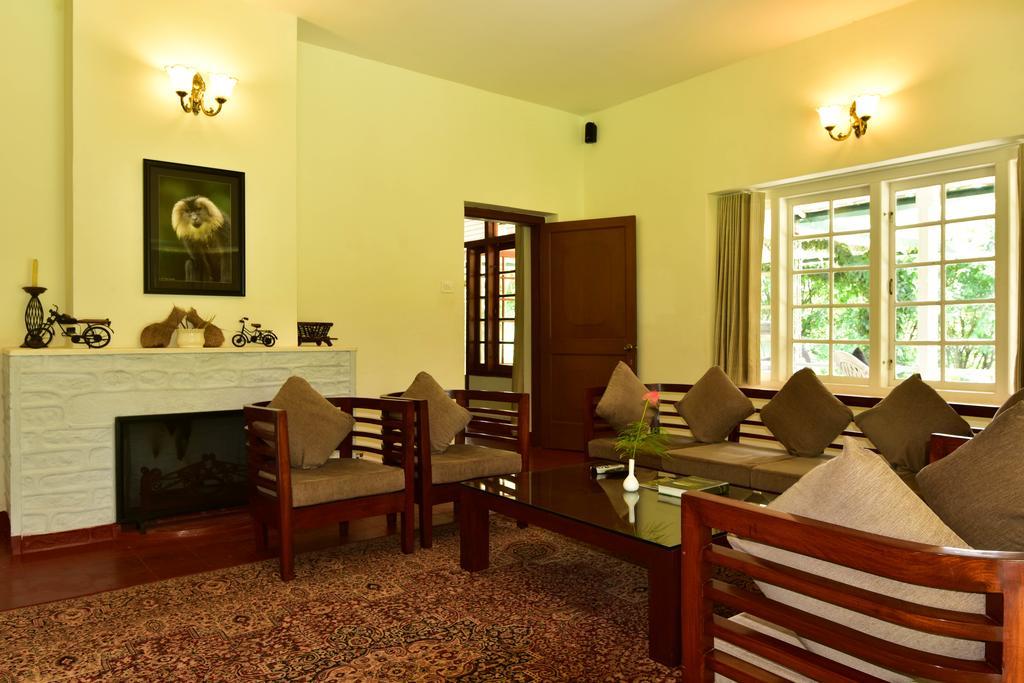 Monica Garden Bungalow Vālpārai Exteriér fotografie